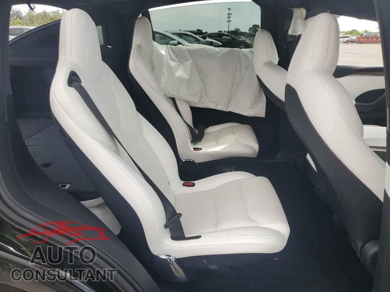 TESLA MODEL X 2023 - 7SAXCBE55PF367237