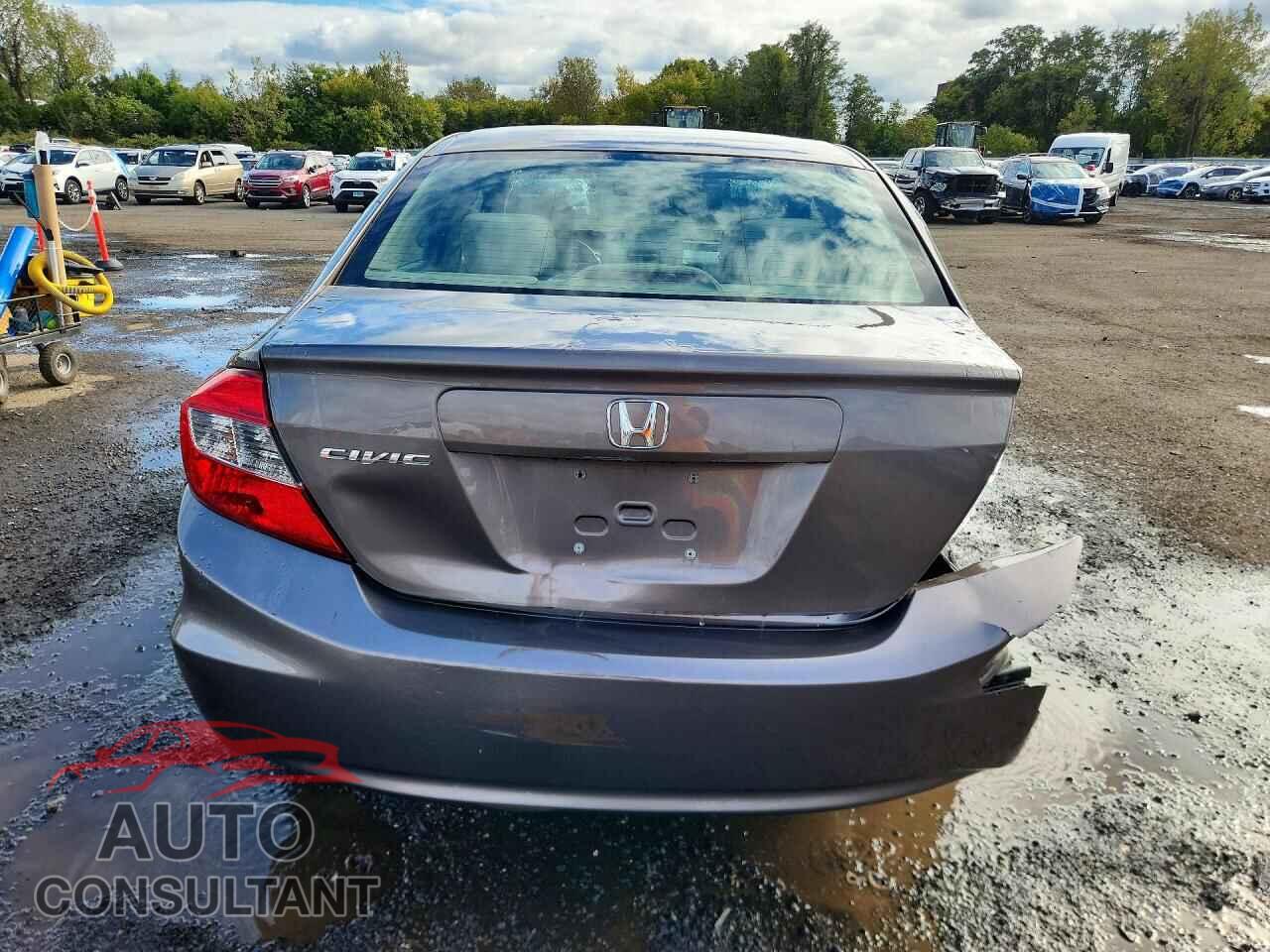HONDA CIVIC 2012 - 19XFB2F58CE385743