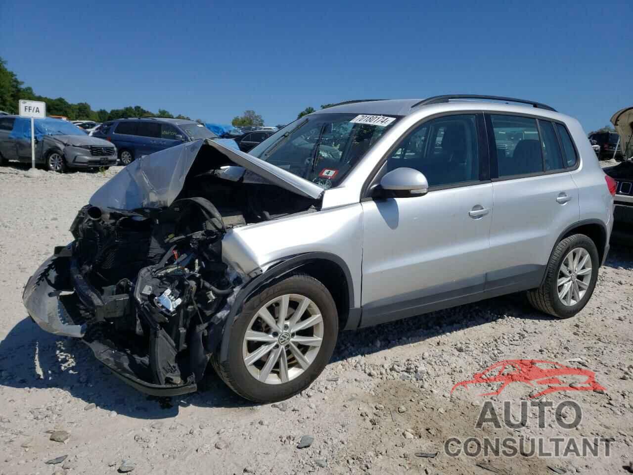 VOLKSWAGEN TIGUAN 2017 - WVGBV7AXXHK043920