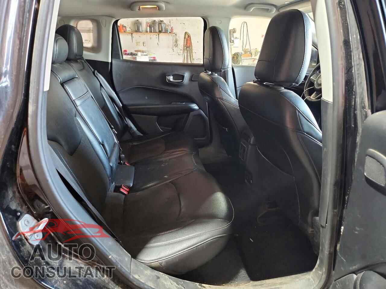 JEEP COMPASS 2018 - 3C4NJDBB5JT304549