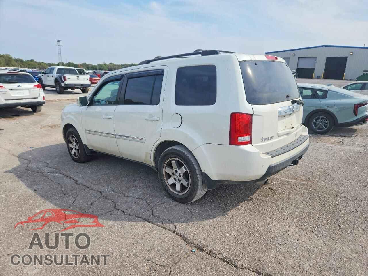 HONDA PILOT 2011 - 5FNYF4H95BB081237