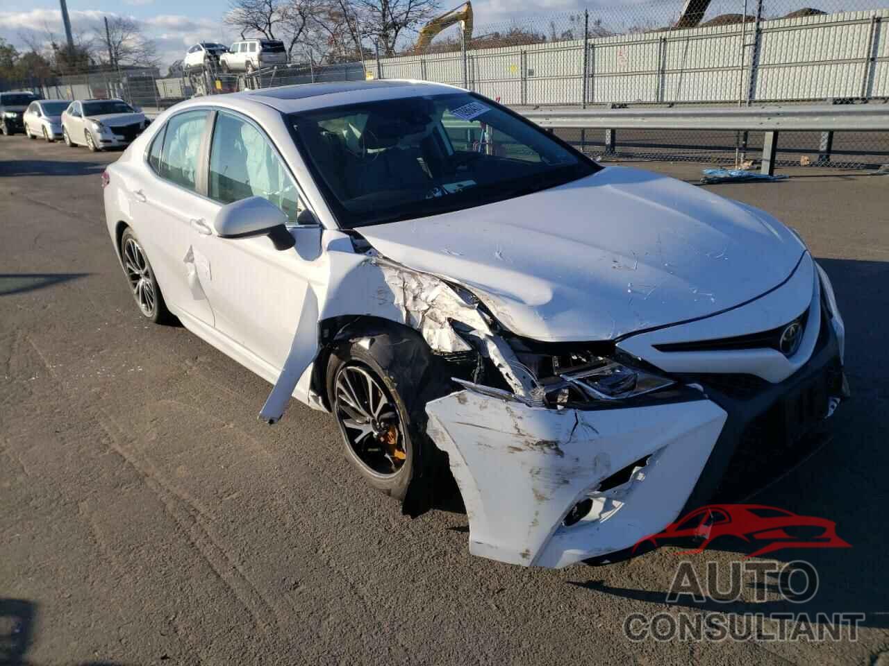 TOYOTA CAMRY 2019 - 4T1B11HK3KU692196