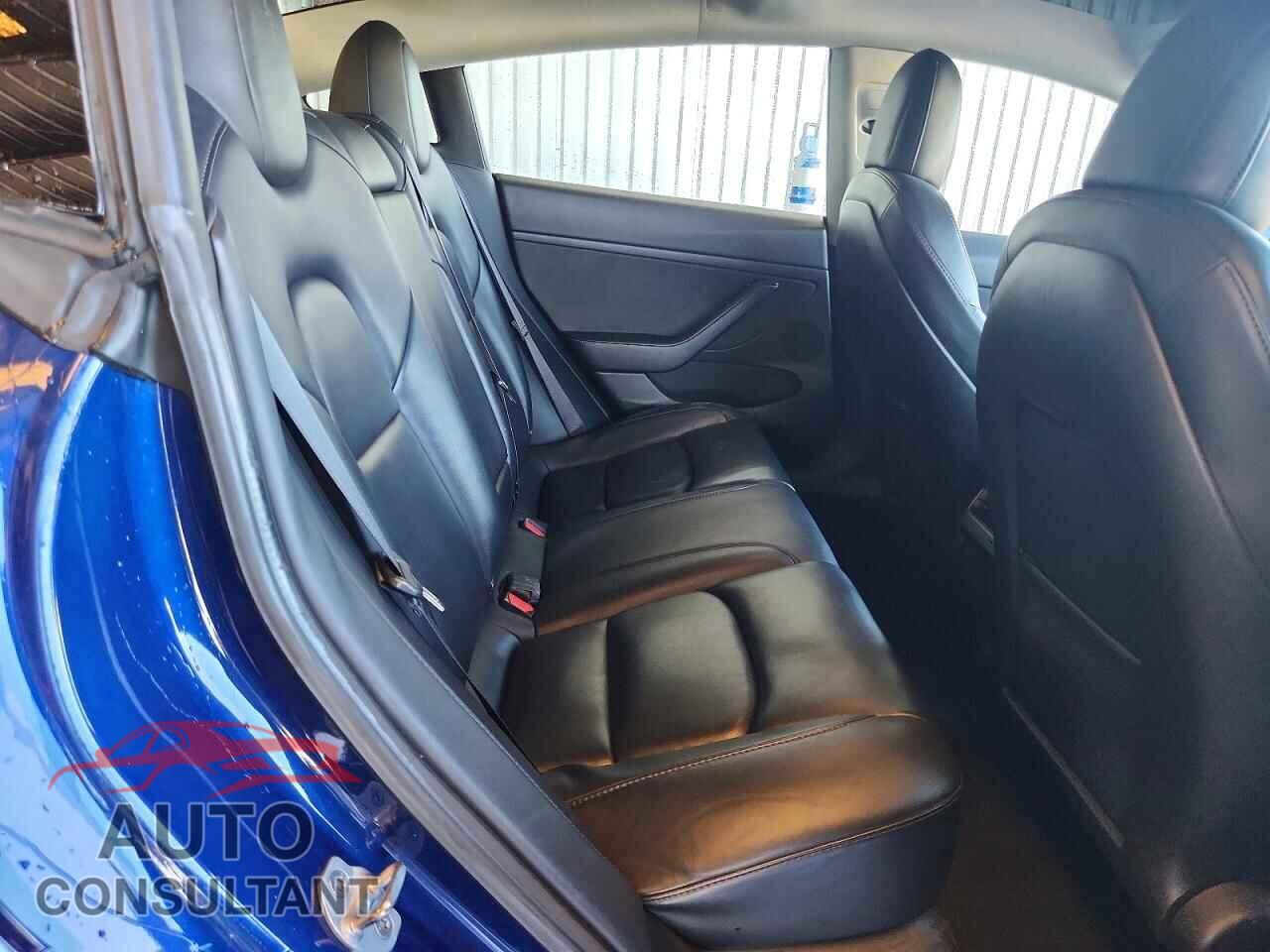 TESLA MODEL 3 2022 - 5YJ3E1EB7NF305017