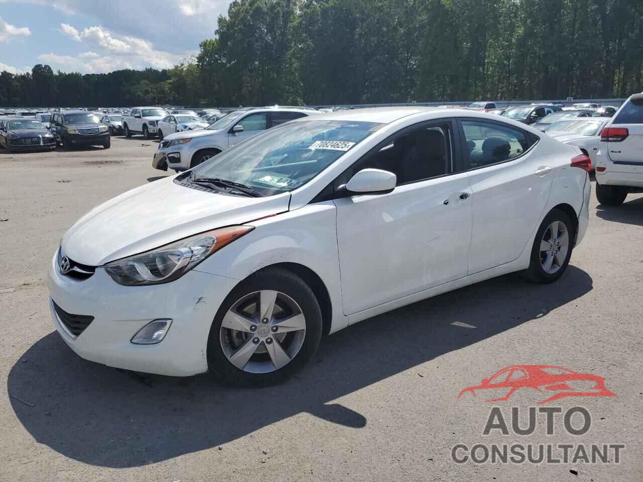 HYUNDAI ELANTRA 2013 - 5NPDH4AE4DH386250