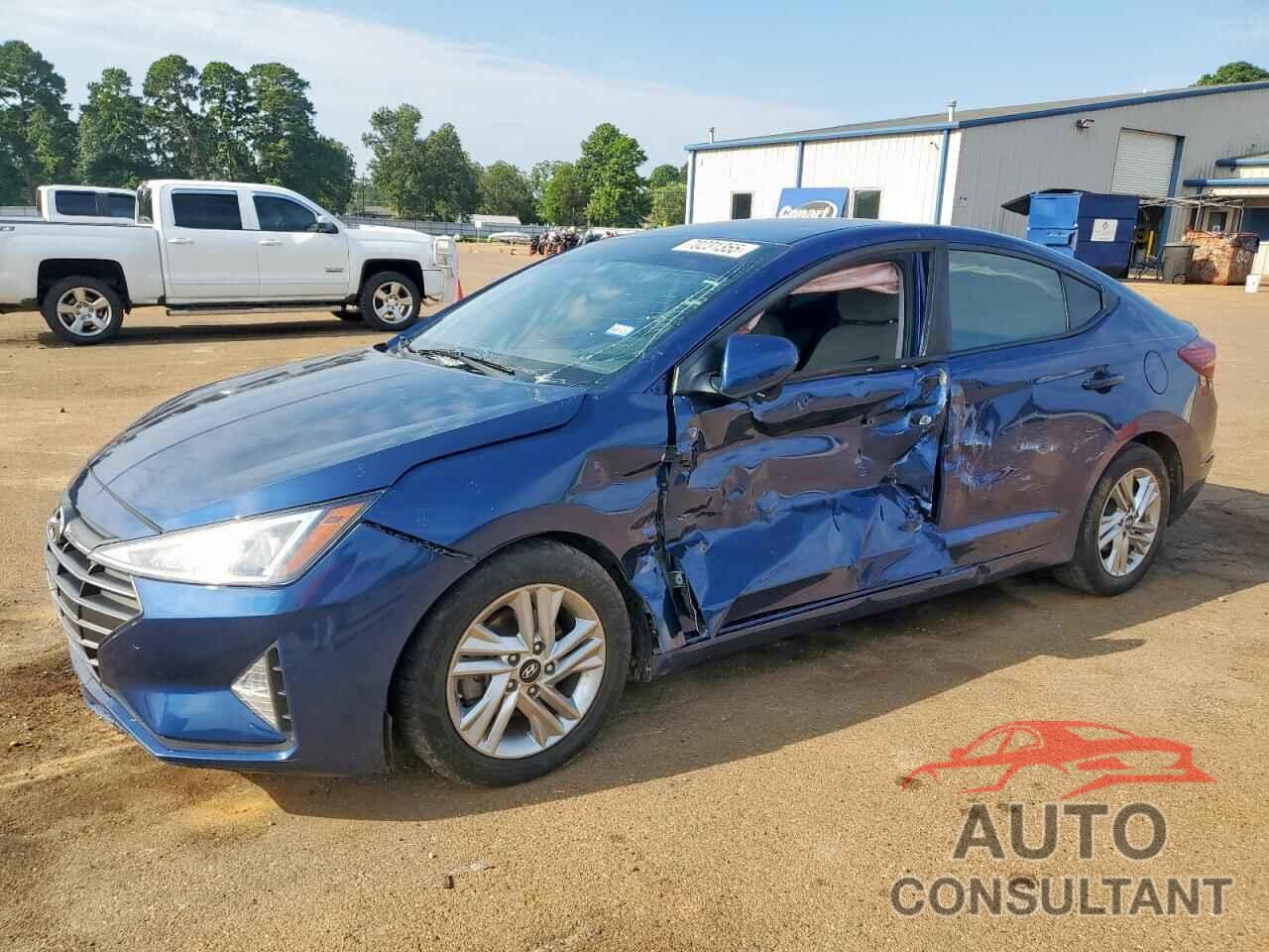 HYUNDAI ELANTRA 2020 - 5NPD84LF2LH611849