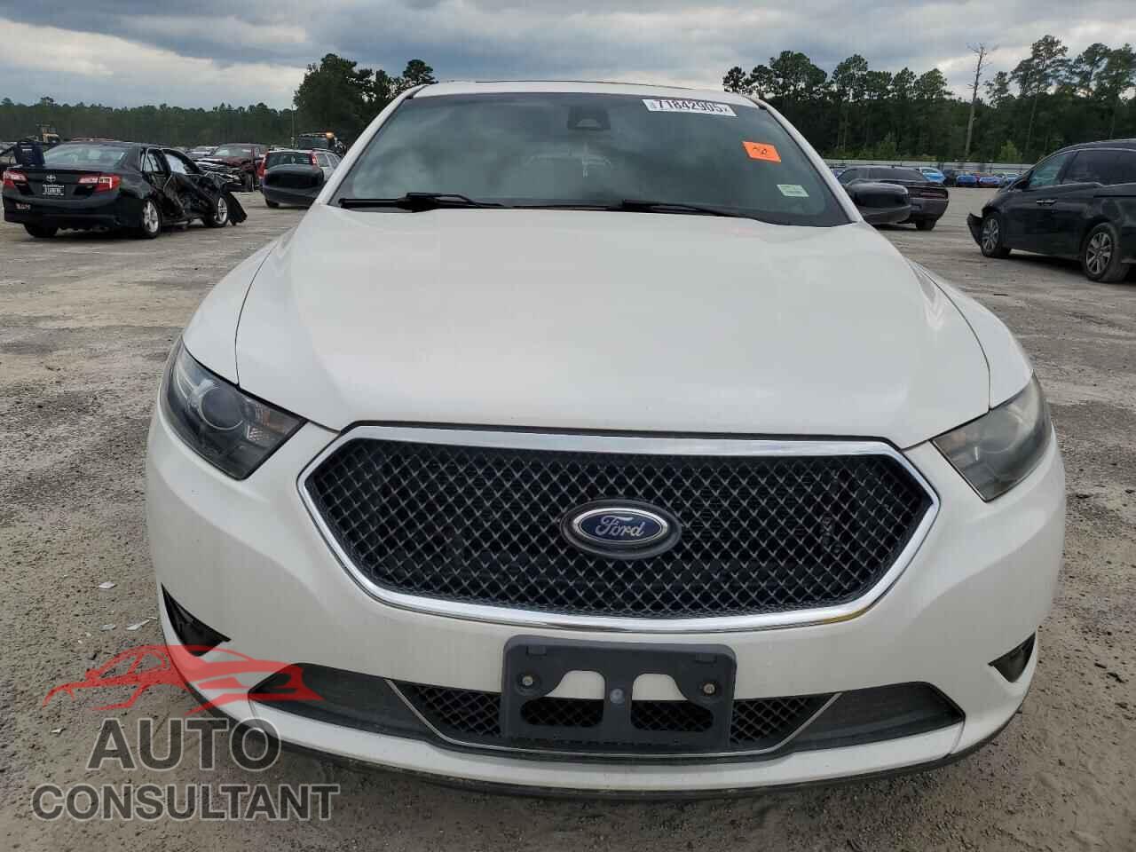FORD TAURUS 2015 - 1FAHP2KT4FG194846