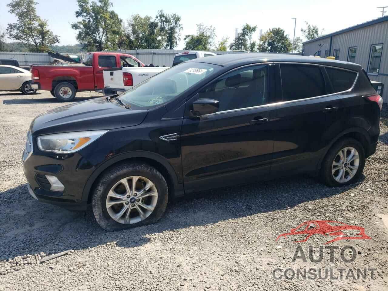 FORD ESCAPE 2017 - 1FMCU9GD0HUD17260