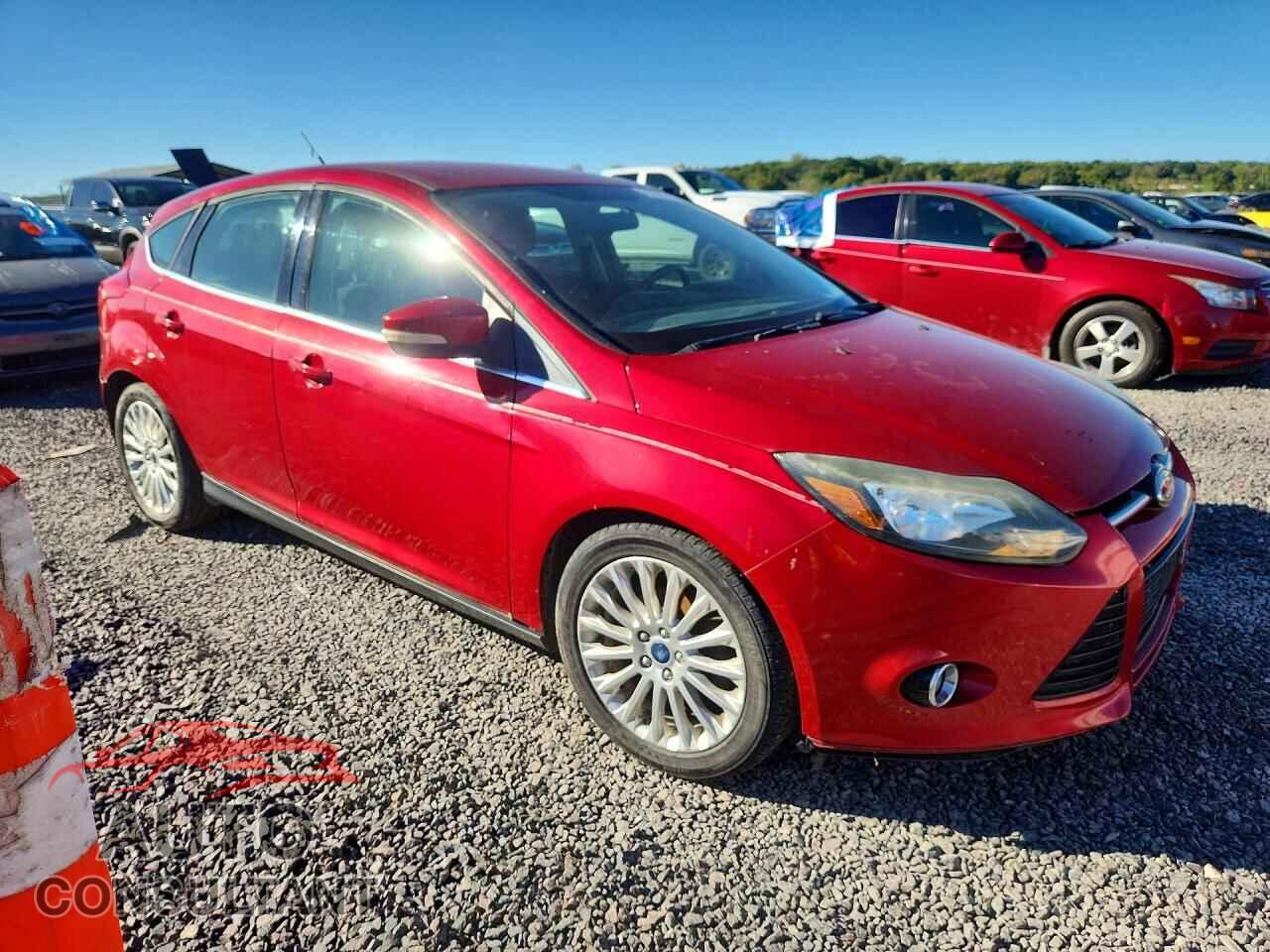 FORD FOCUS 2012 - 1FAHP3N29CL477075