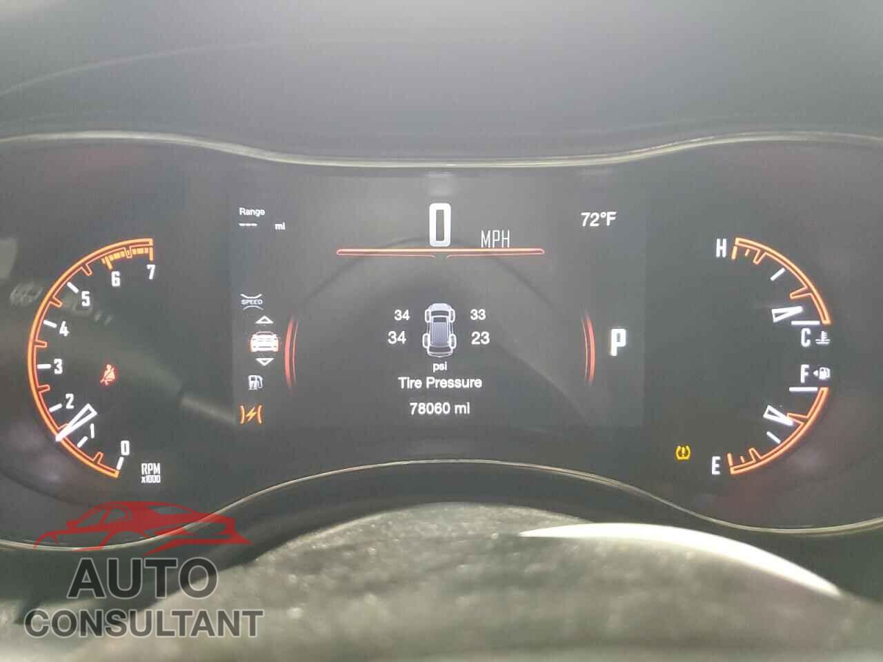 DODGE DURANGO 2018 - 1C4SDJCT4JC213462