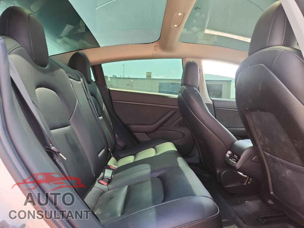 TESLA MODEL 3 2020 - 5YJ3E1EB2LF746471