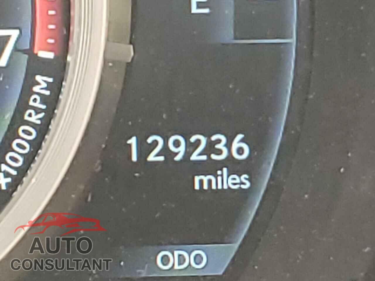 LEXUS IS 2016 - JTHBA1D2XG5004236