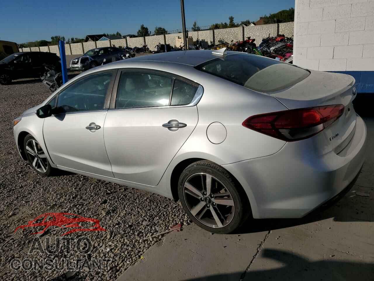 KIA FORTE 2017 - 3KPFL4A89HE005553