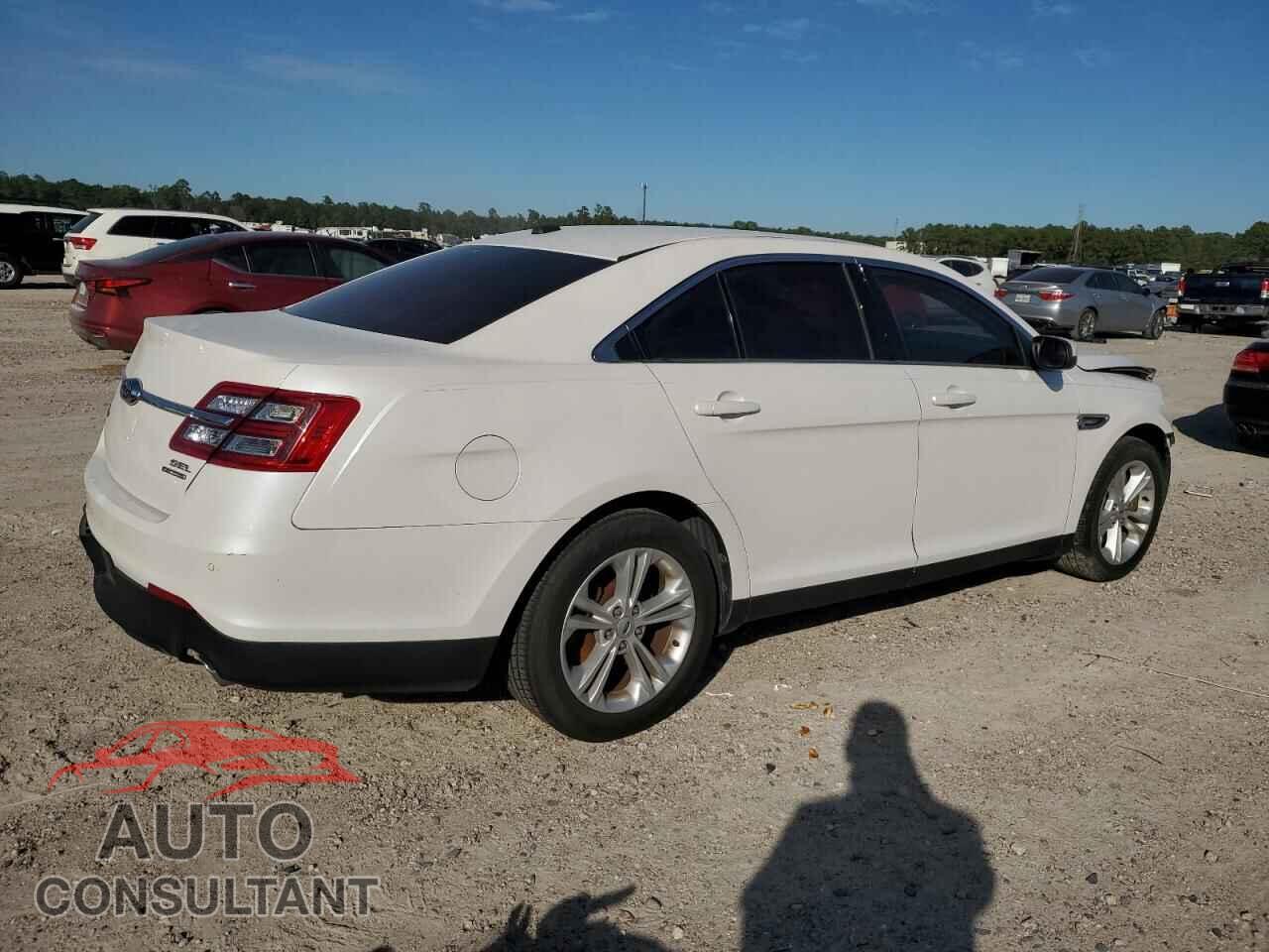 FORD TAURUS 2016 - 1FAHP2E8XGG144574