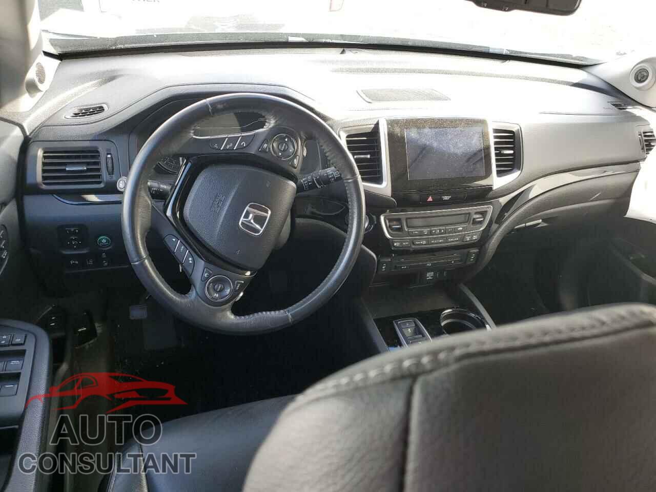 HONDA PILOT 2017 - 5FNYF6H99HB095050