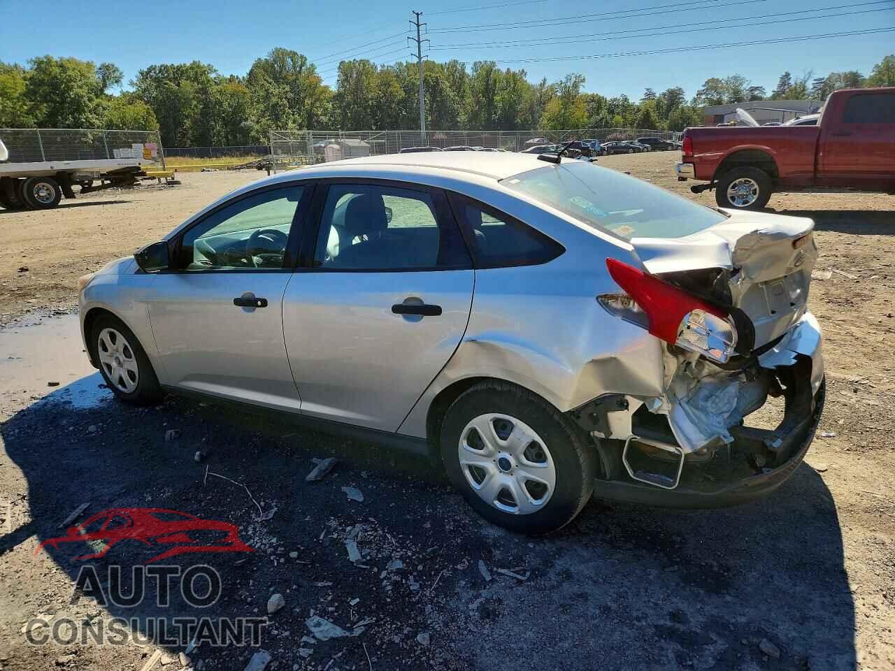 FORD FOCUS 2016 - 1FADP3E23GL201589