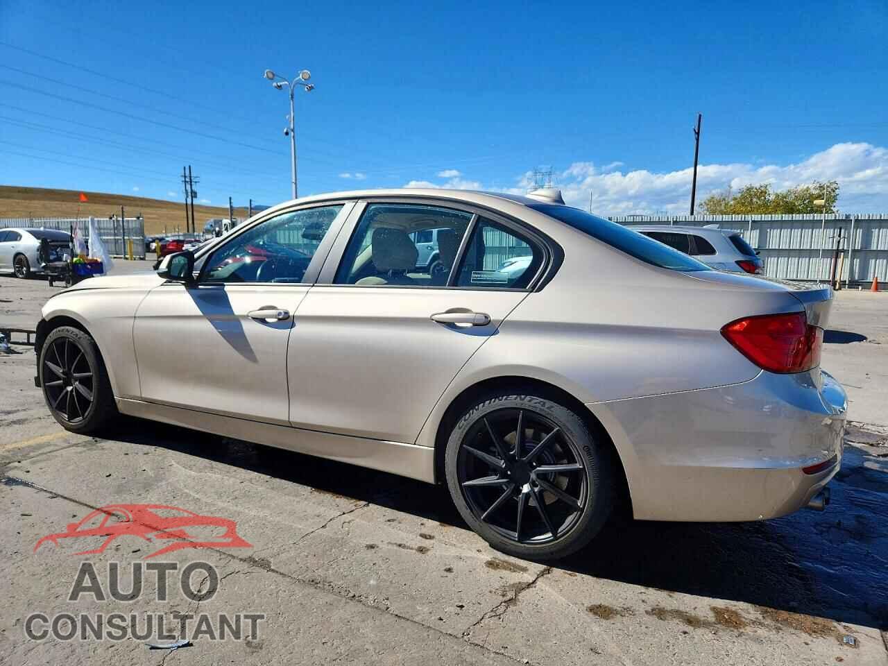BMW 3 SERIES 2013 - WBA3A5C58DF358543