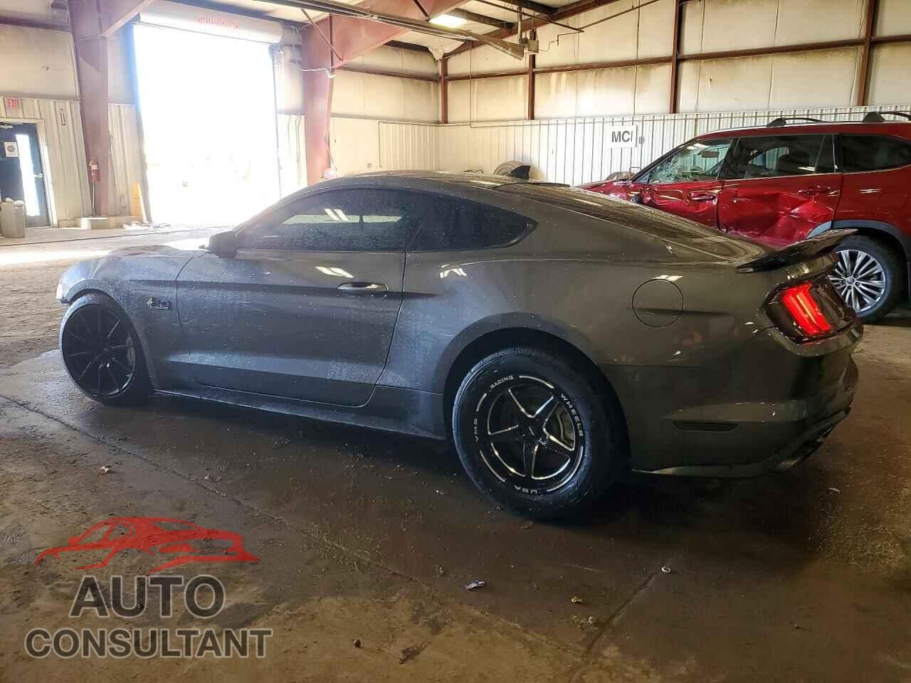 FORD MUSTANG 2021 - 1FA6P8CF5M5111095