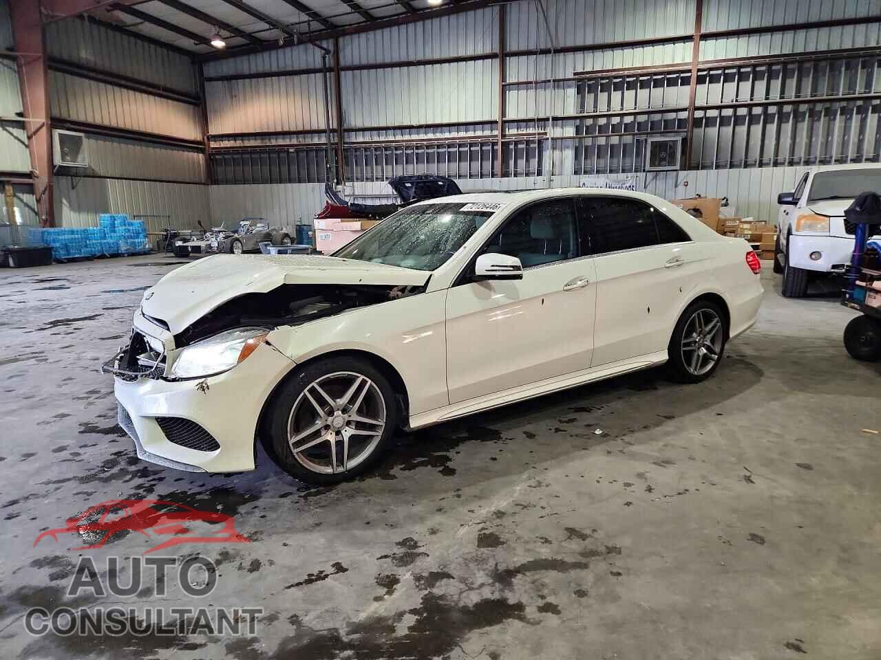 MERCEDES-BENZ E-CLASS 2014 - WDDHF5KB2EA800173