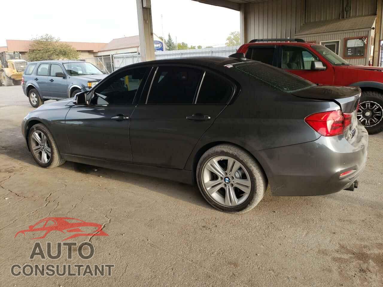 BMW 3 SERIES 2017 - WBA8D9G35HNU62352