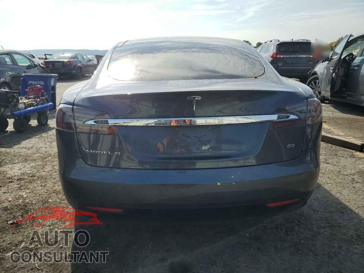 TESLA MODEL S 2017 - 5YJSA1E1XHF197138