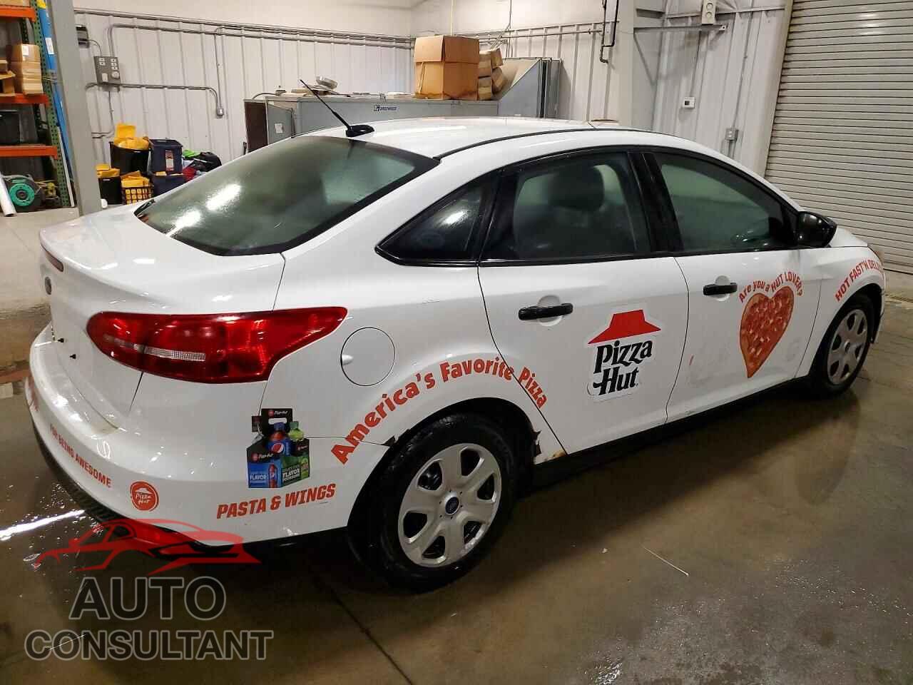 FORD FOCUS 2017 - 1FADP3E20HL332917