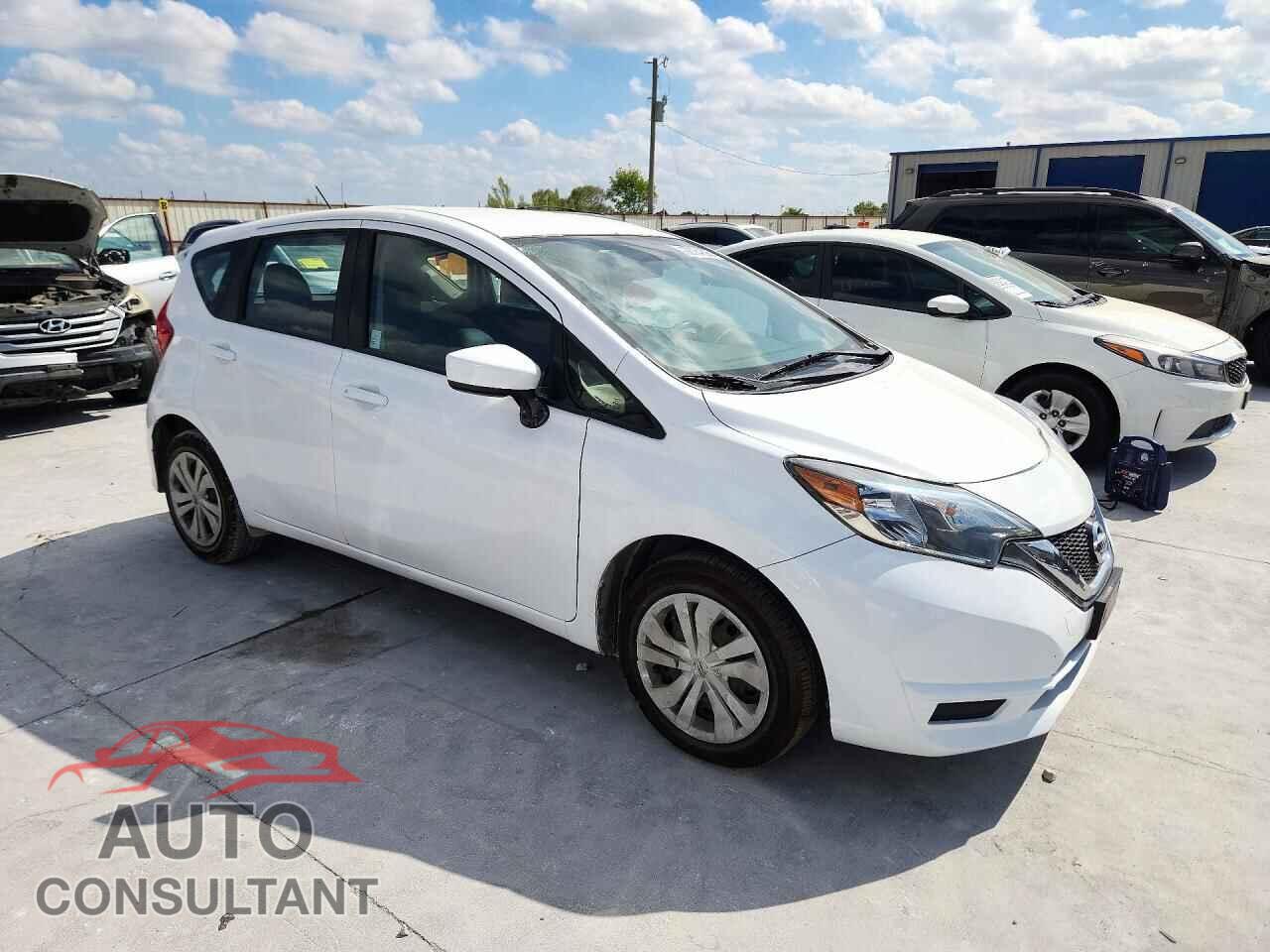 NISSAN VERSA 2019 - 3N1CE2CP3KL356700