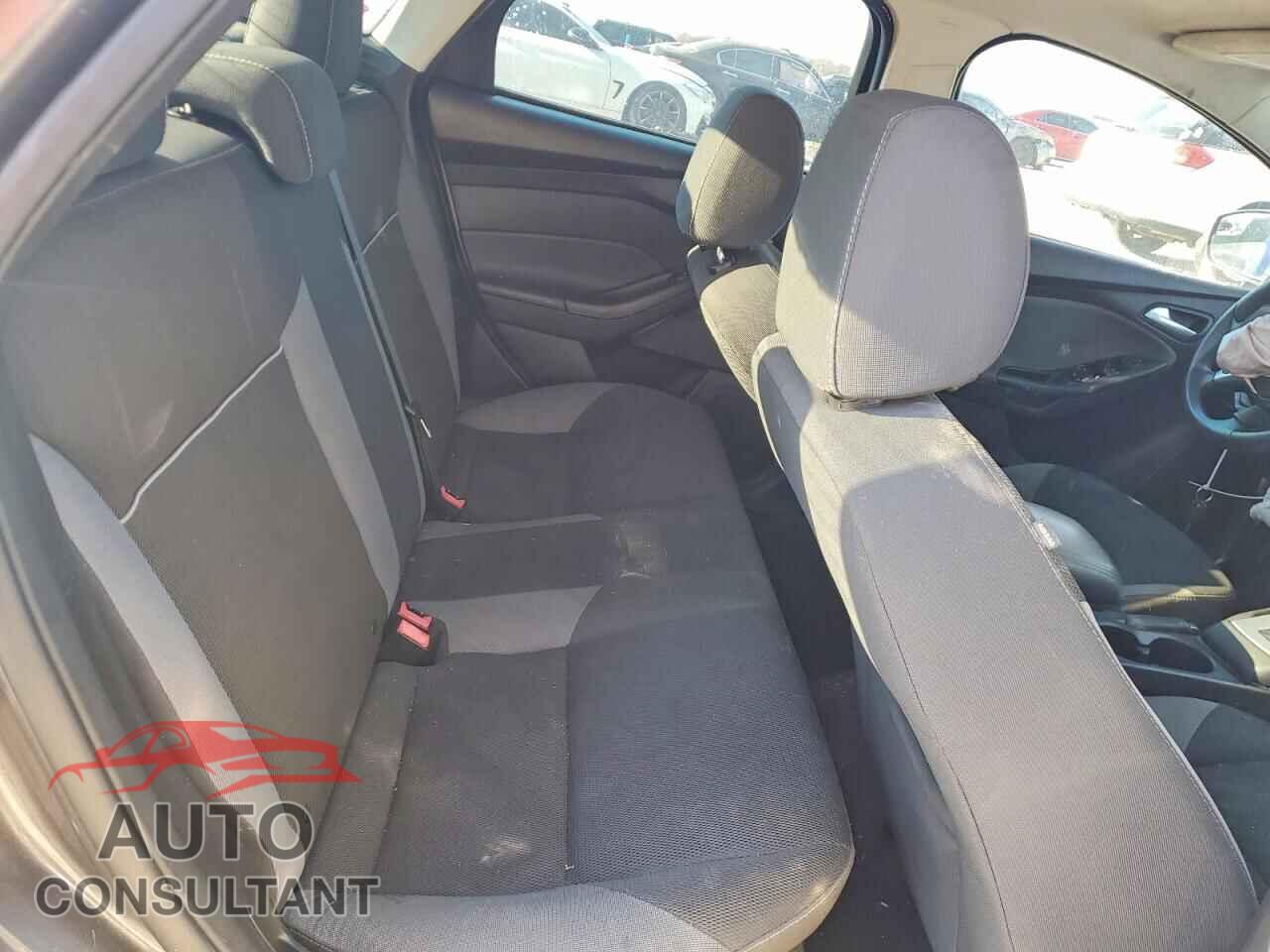 FORD FOCUS 2014 - 1FADP3F27EL346503