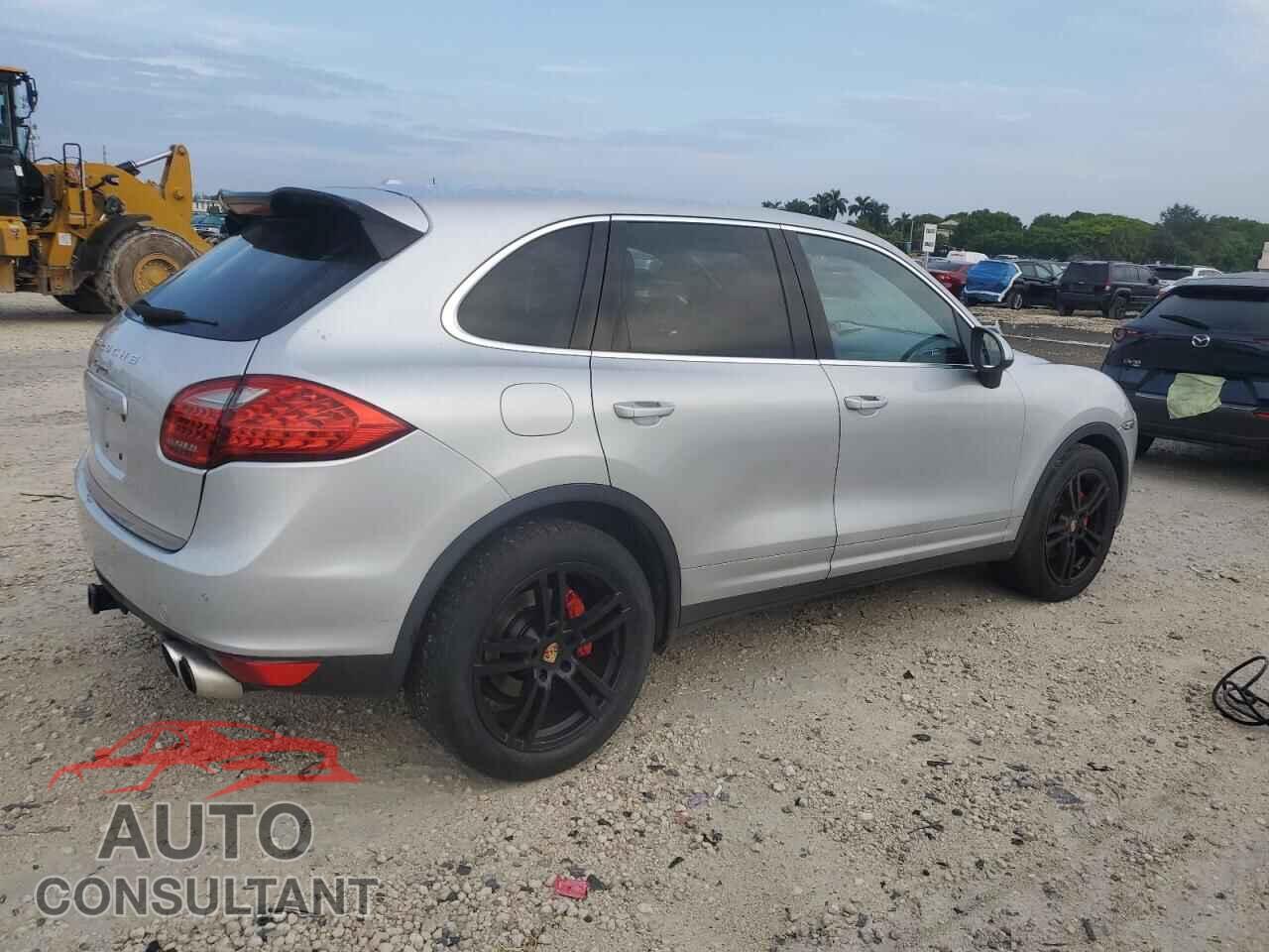 PORSCHE CAYENNE 2012 - WP1AA2A29CLA07284