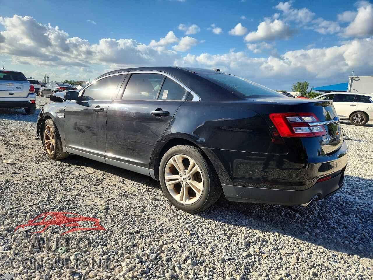 FORD TAURUS 2016 - 1FAHP2E86GG155958