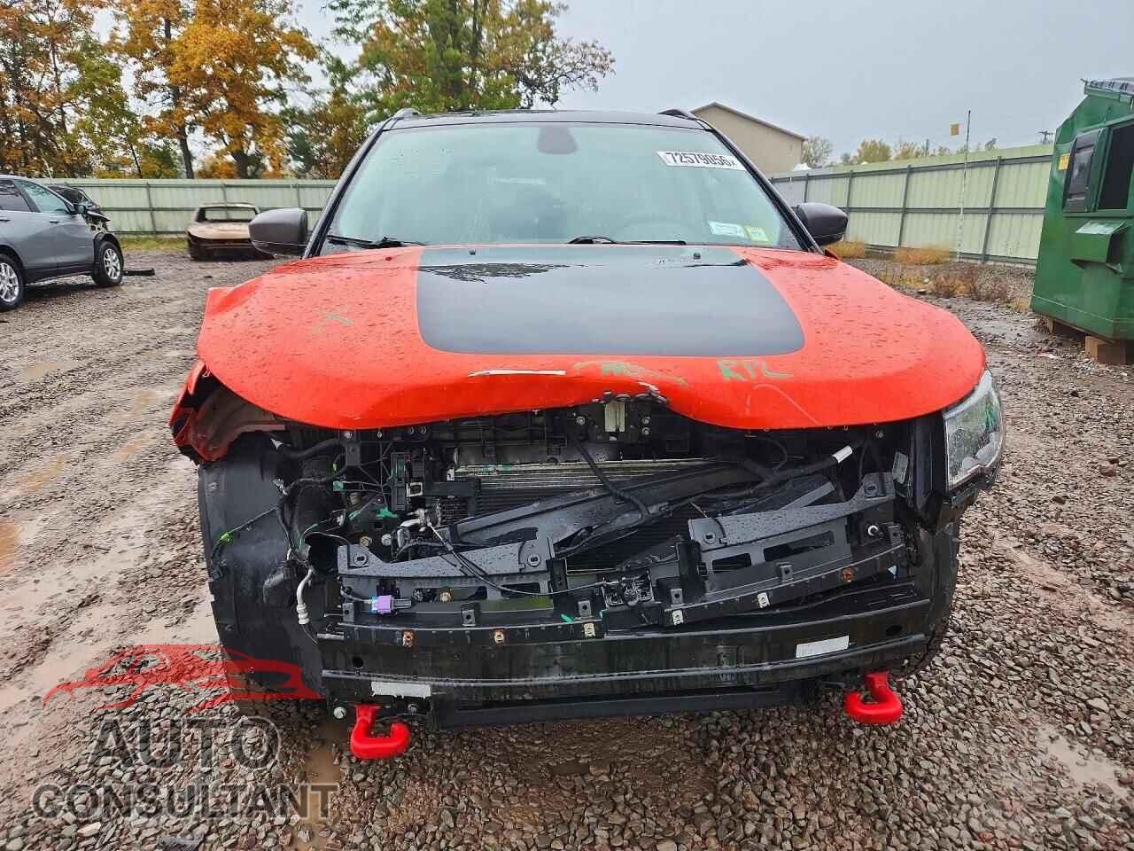 JEEP COMPASS 2018 - 3C4NJDDB5JT168615