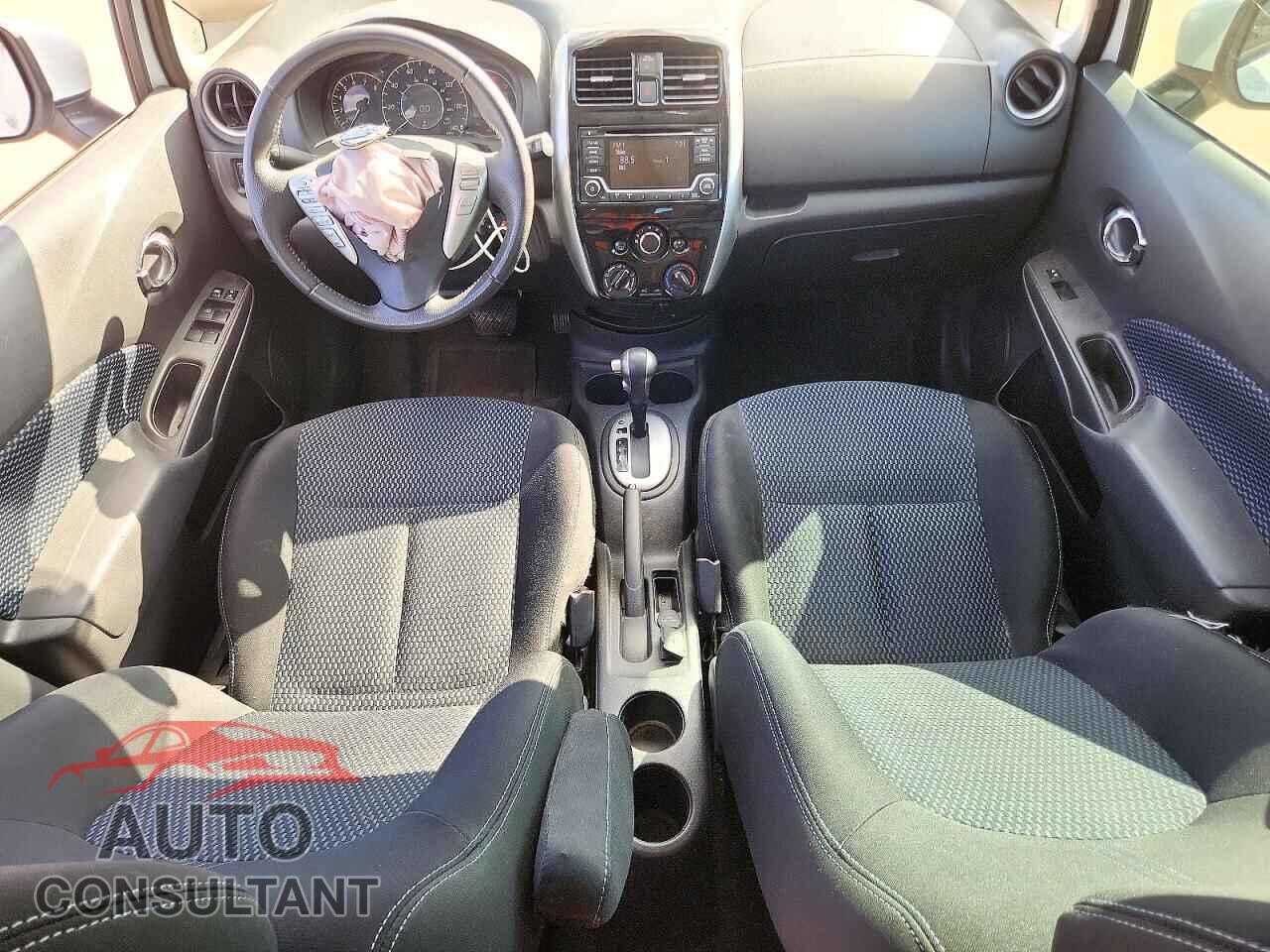 NISSAN VERSA NOTE 2015 - 3N1CE2CP4FL400435