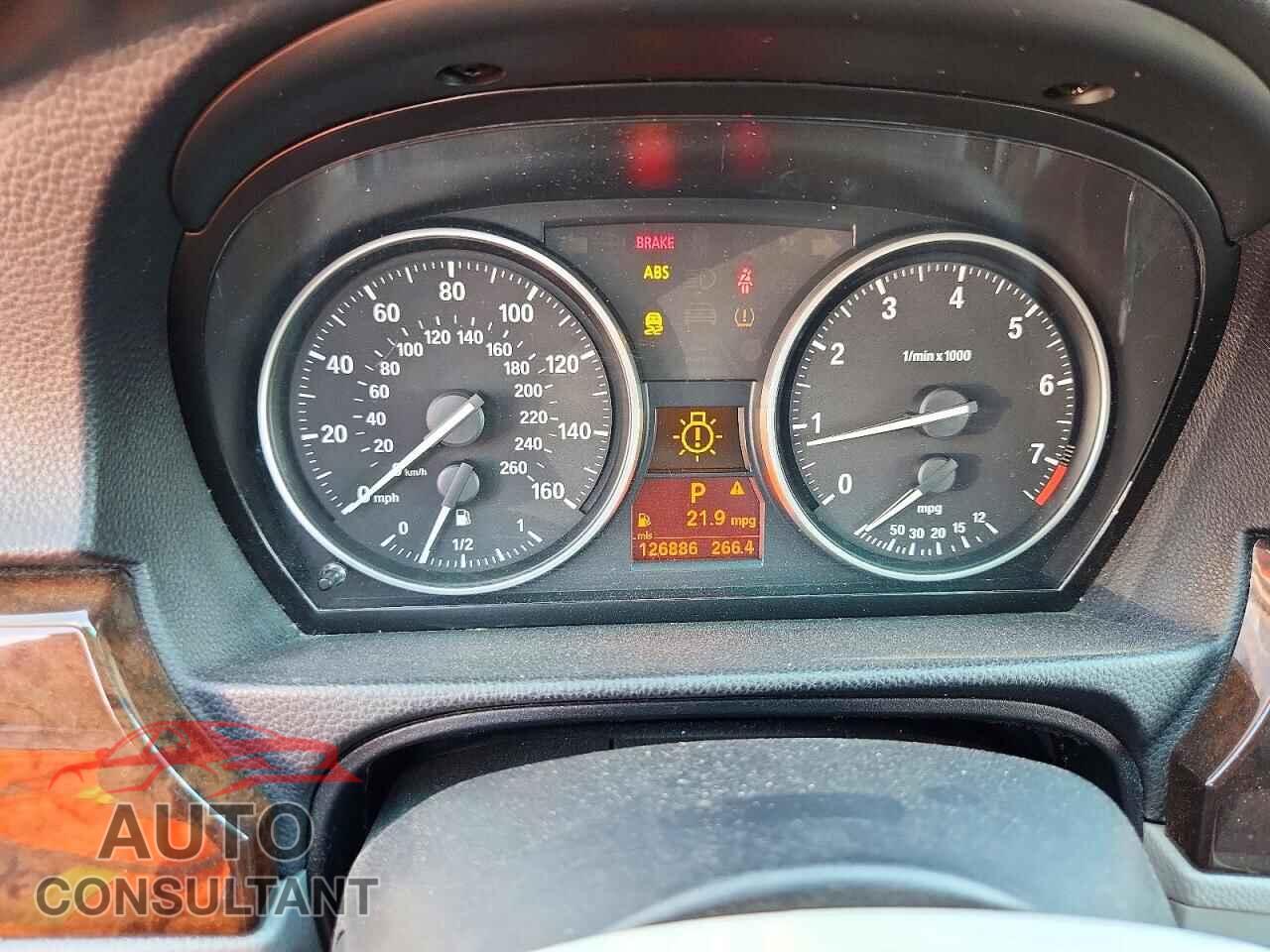 BMW 3 SERIES 2011 - WBAPH7C54BE681838