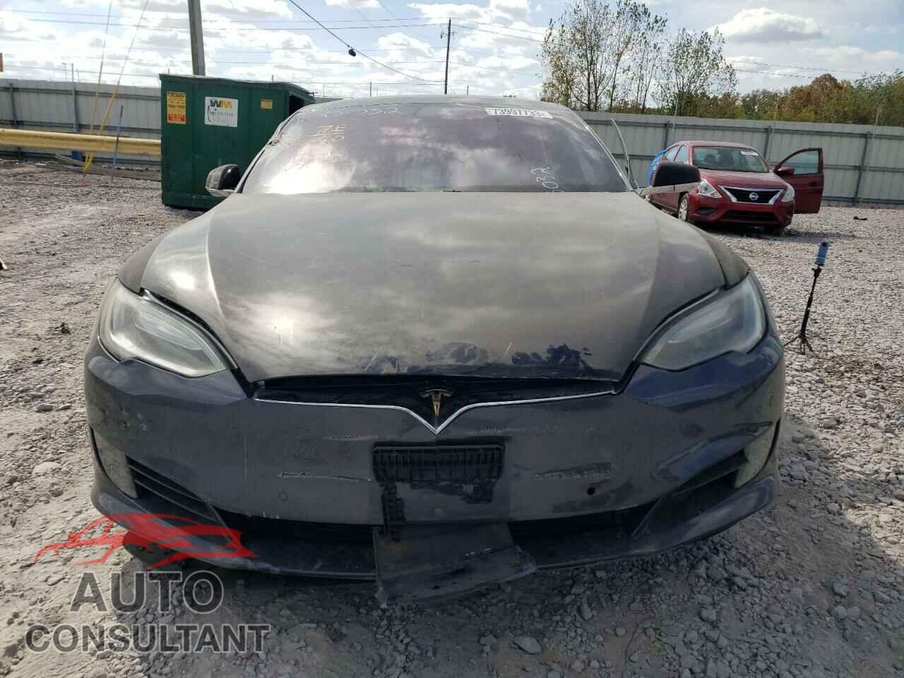 TESLA MODEL S 2017 - 5YJSA1E15HF201595