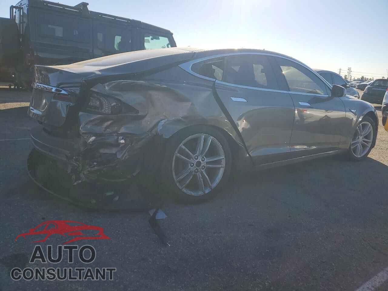 TESLA MODEL S 2015 - 5YJSA1S19FF098439