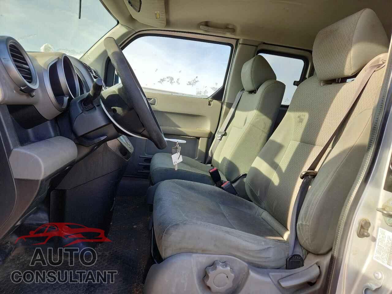 HONDA ELEMENT 2011 - 5J6YH2H35BL001355