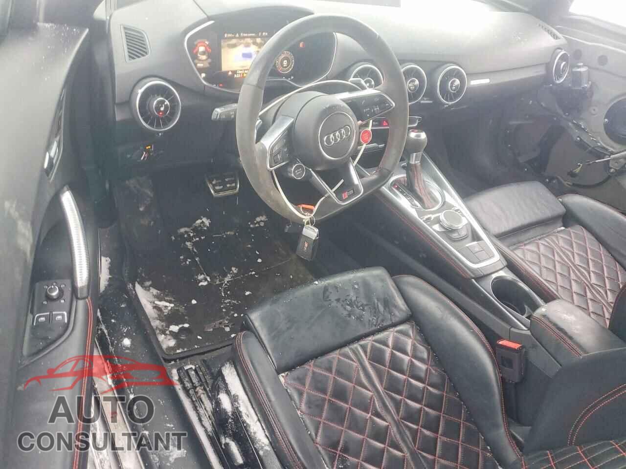 AUDI TT 2018 - WUACSAFV3J1901796