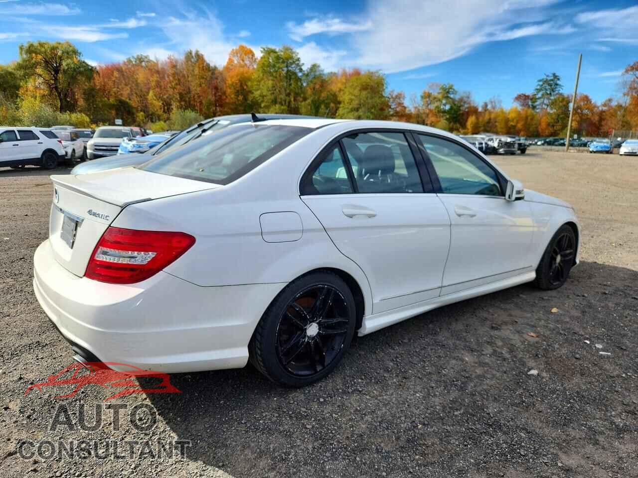 MERCEDES-BENZ C-CLASS 2014 - WDDGF8AB0ER302943