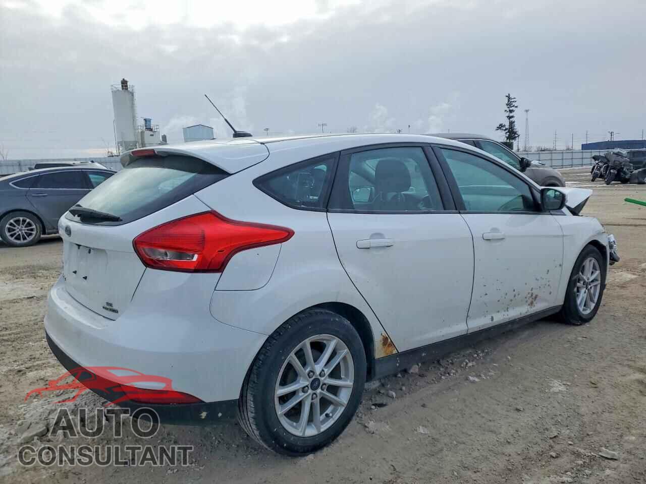 FORD FOCUS 2015 - 1FADP3K29FL366954