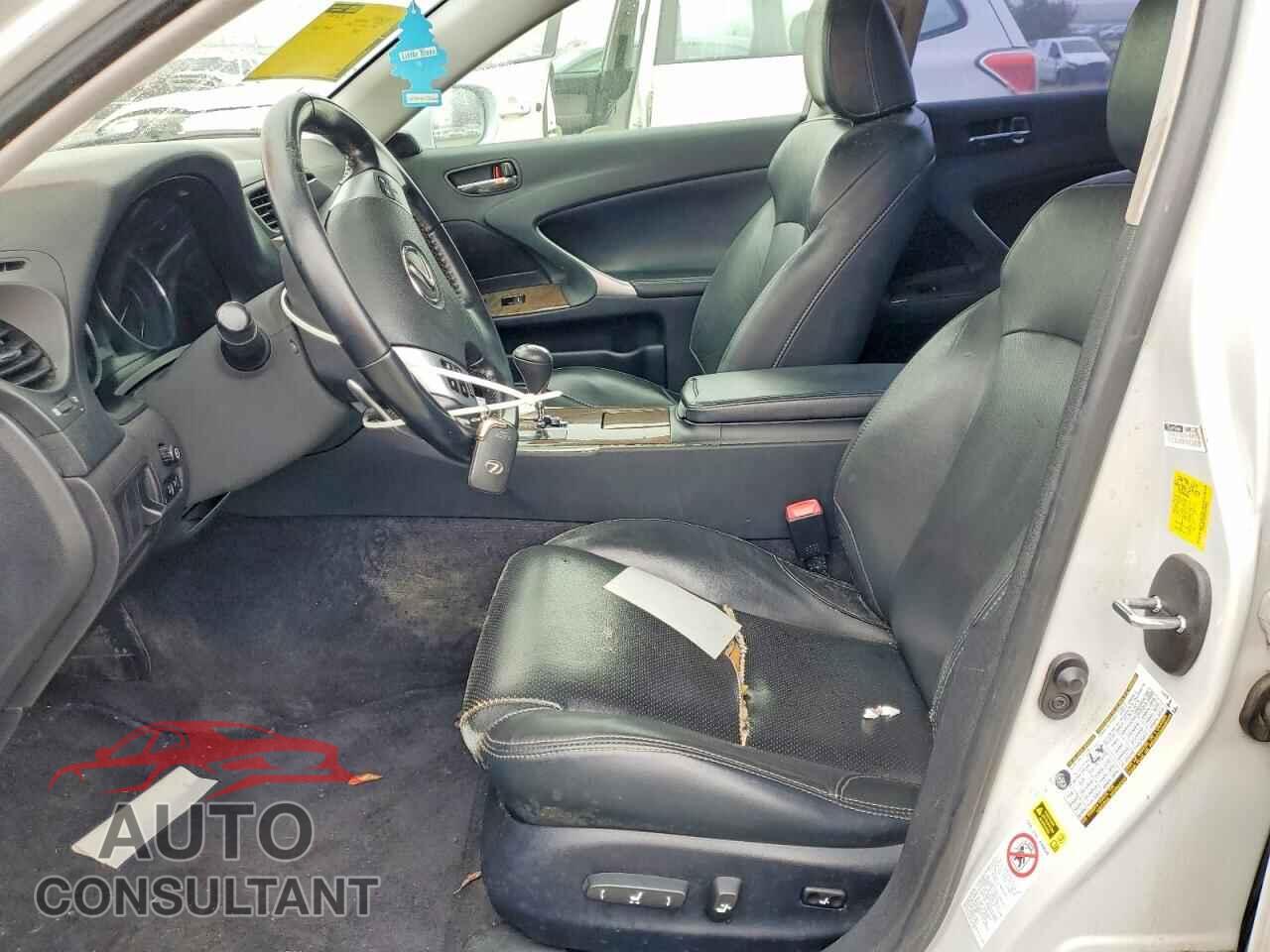 LEXUS IS 2011 - JTHBF5C29B5143406