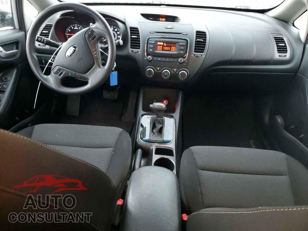 KIA FORTE 2017 - 3KPFK4A71HE012765