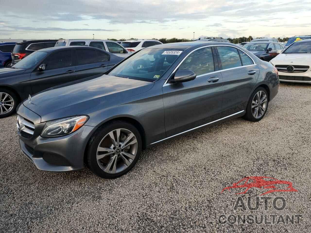 MERCEDES-BENZ C-CLASS 2018 - 55SWF4KB3JU236321