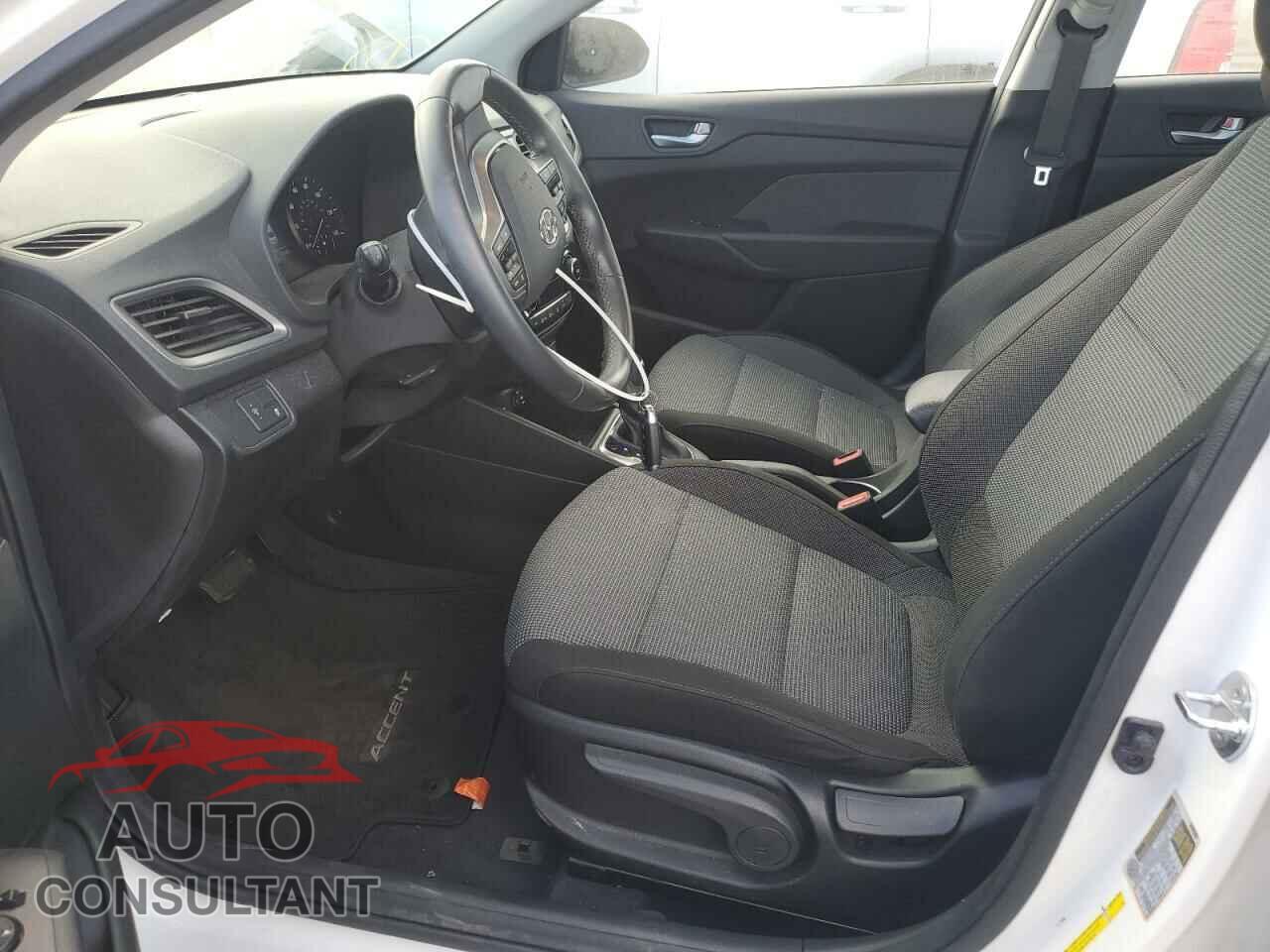 HYUNDAI ACCENT 2018 - 3KPC34A35JE018975