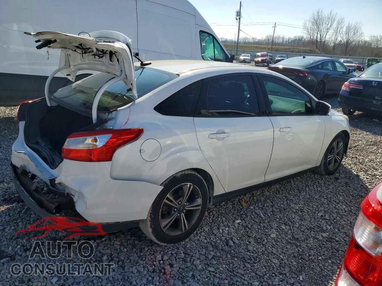 FORD FOCUS 2014 - 1FADP3F2XEL225559