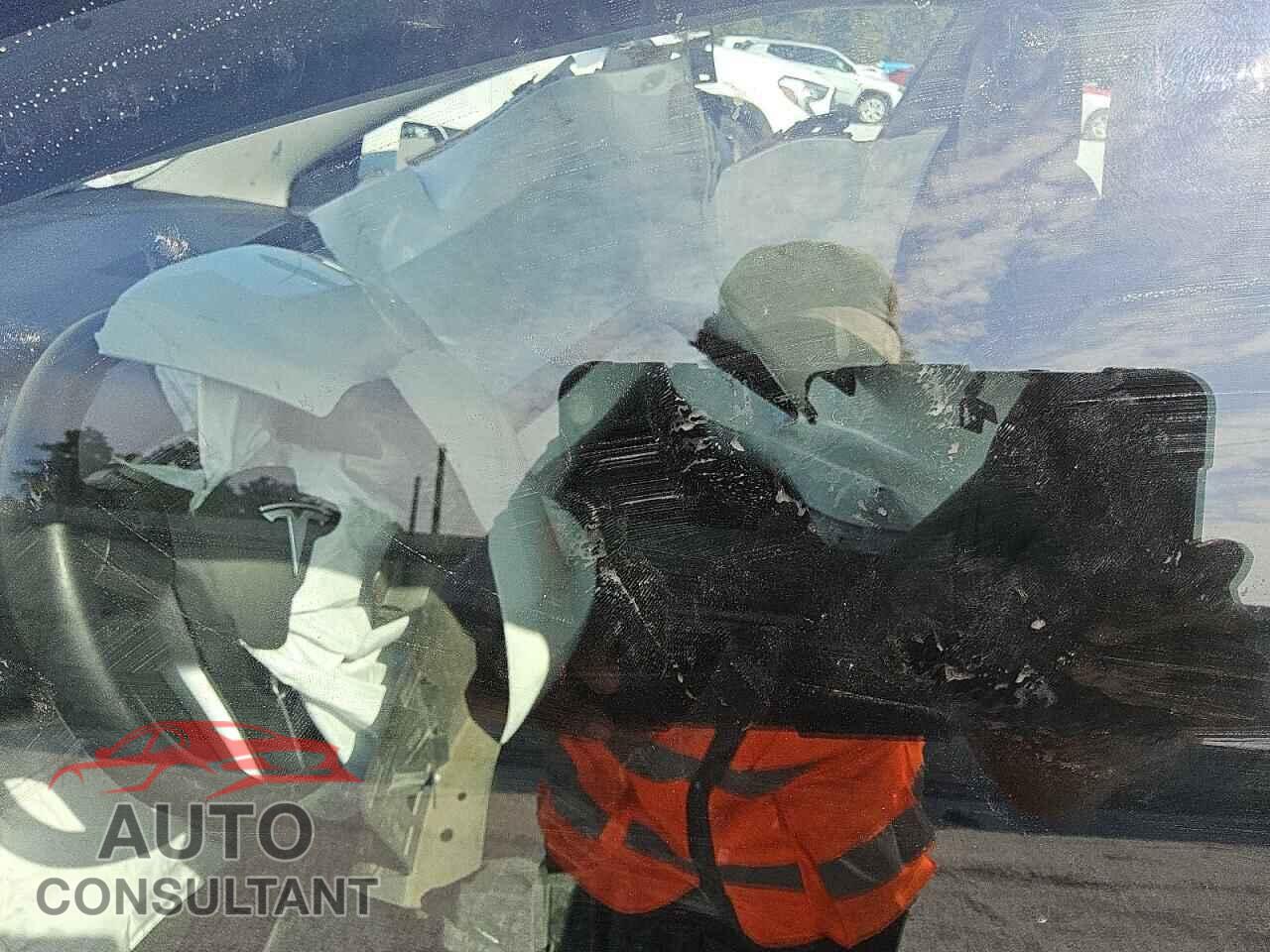 TESLA MODEL 3 2023 - 5YJ3E1EA3PF437458