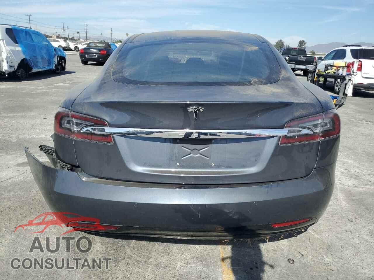 TESLA MODEL S 2016 - 5YJSA1E2XGF160856