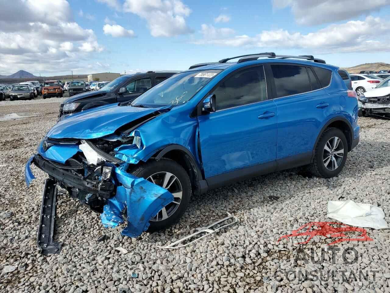 TOYOTA RAV4 2017 - JTMRFREV4HD203749