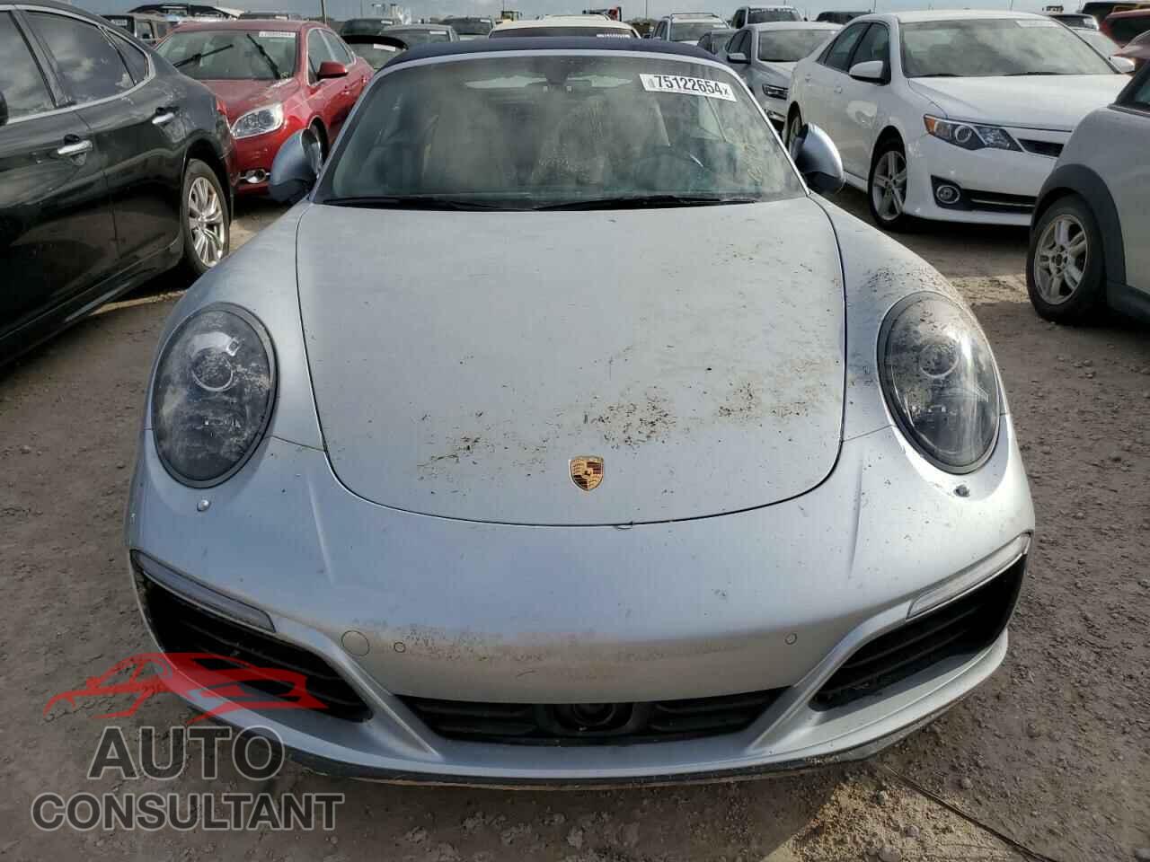 PORSCHE 911 2017 - WP0CA2A95HS142279