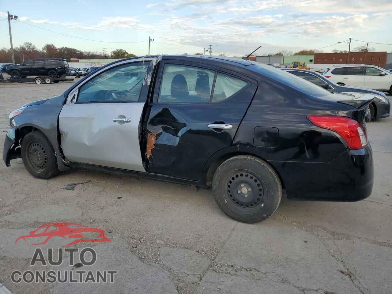 NISSAN VERSA 2017 - 3N1CN7AP3HL865985