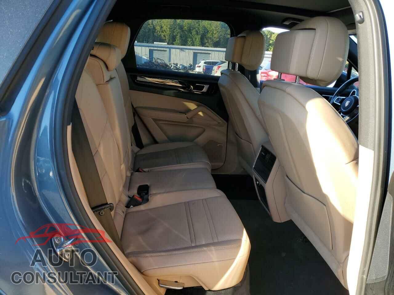 PORSCHE CAYENNE 2019 - WP1AA2AY7KDA00752