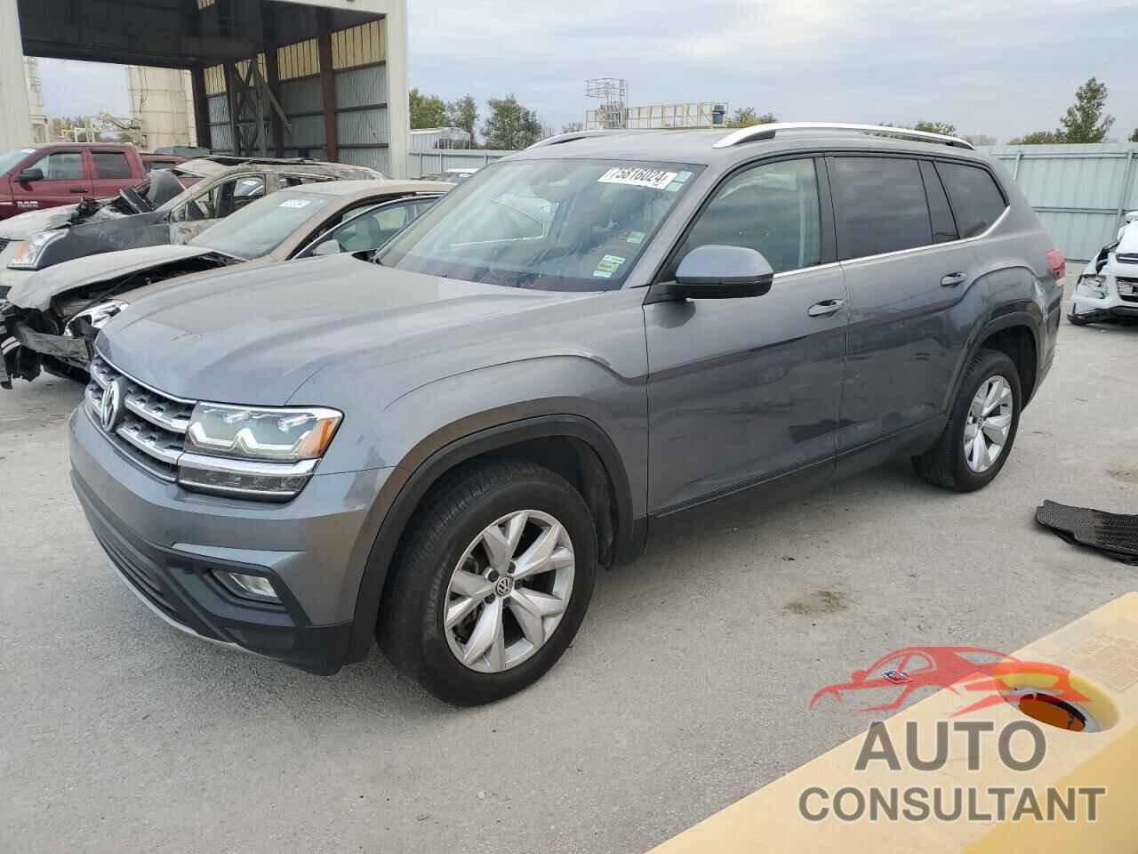 VOLKSWAGEN ATLAS 2018 - 1V2CR2CA3JC571659